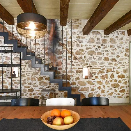 Dvori , Villa *