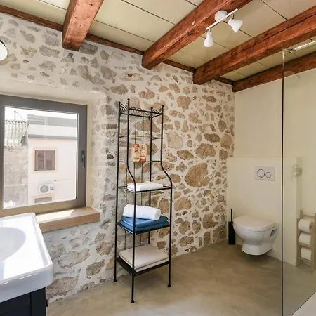 Dvori , Villa *