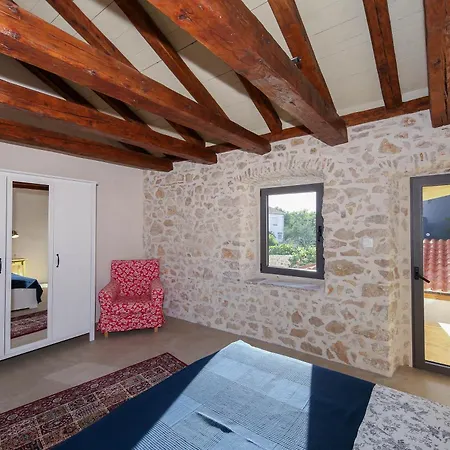 Villa Dvori ,